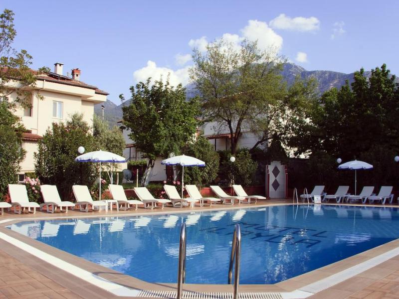 The Green Valley Hotel