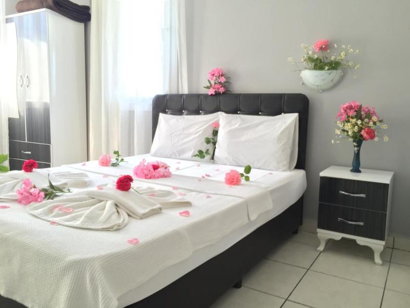 The Green Valley Hotel