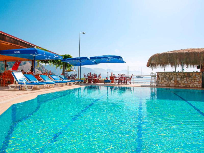 Zeybek Beach Hotel