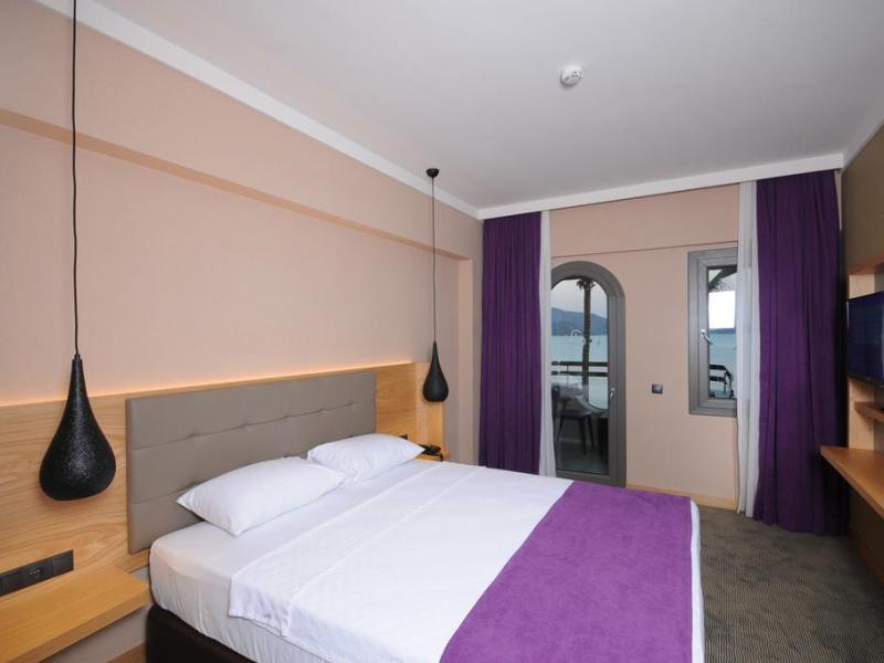 Candan Citybeach Hotel