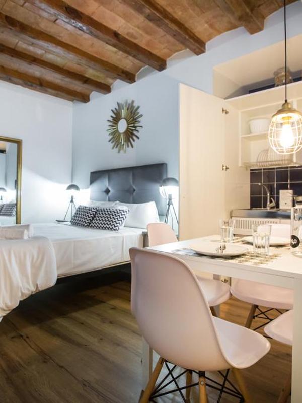 En Ferran by The Streets Apartments