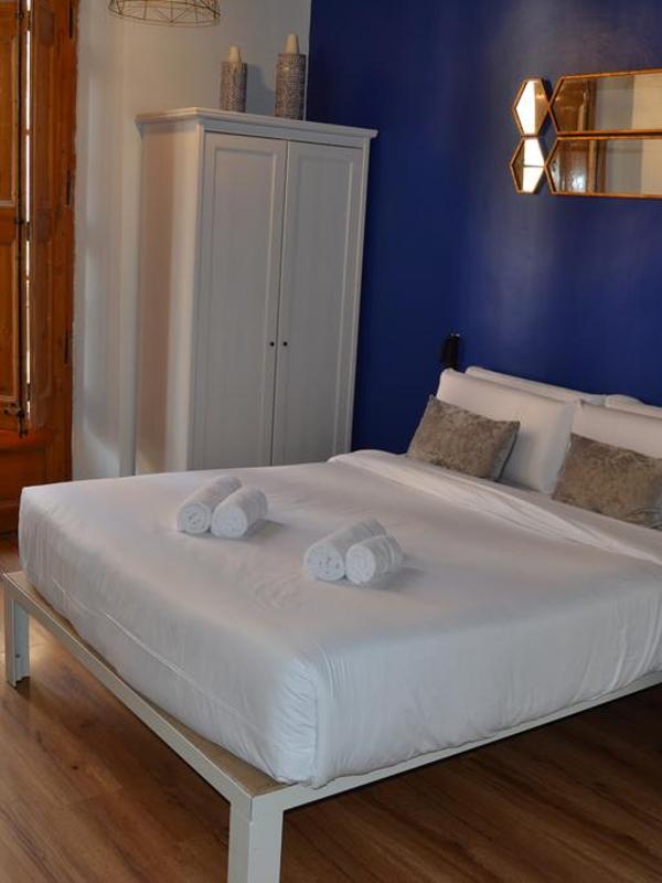 En Ferran by The Streets Apartments