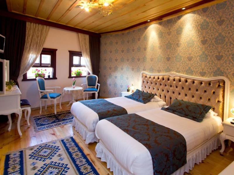 Esans Hotel