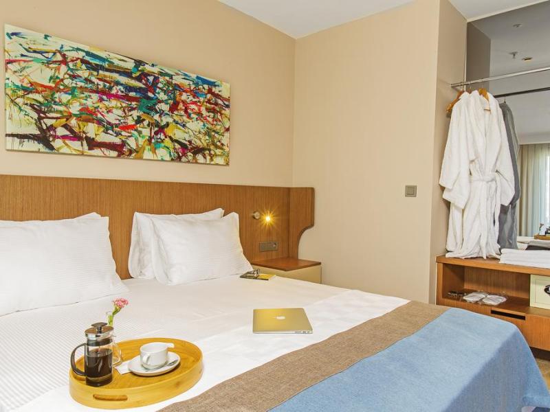 Redmont Hotel