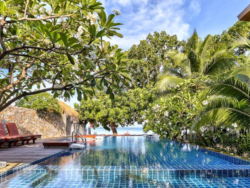 Sairee Hut Resort