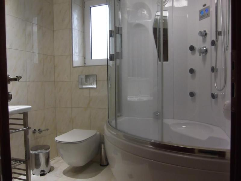 Mariana Hotel
