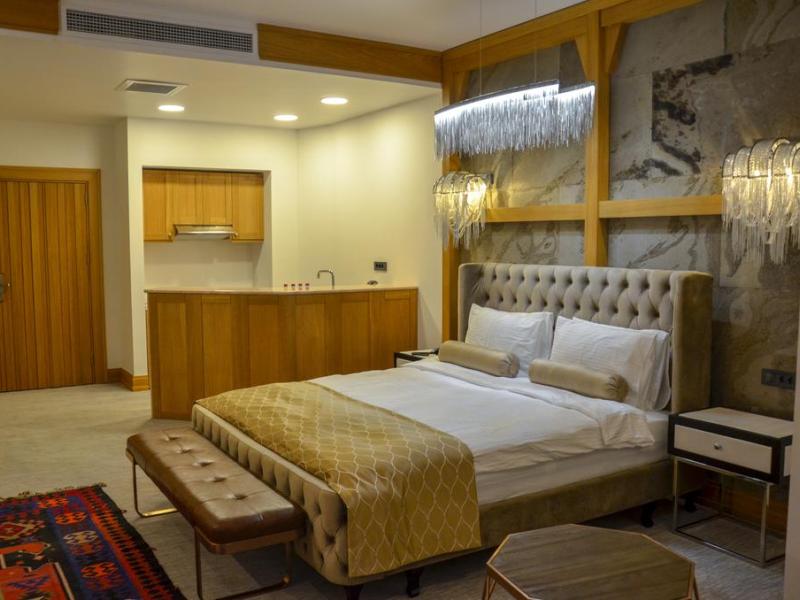 Shirvanshah Hotel