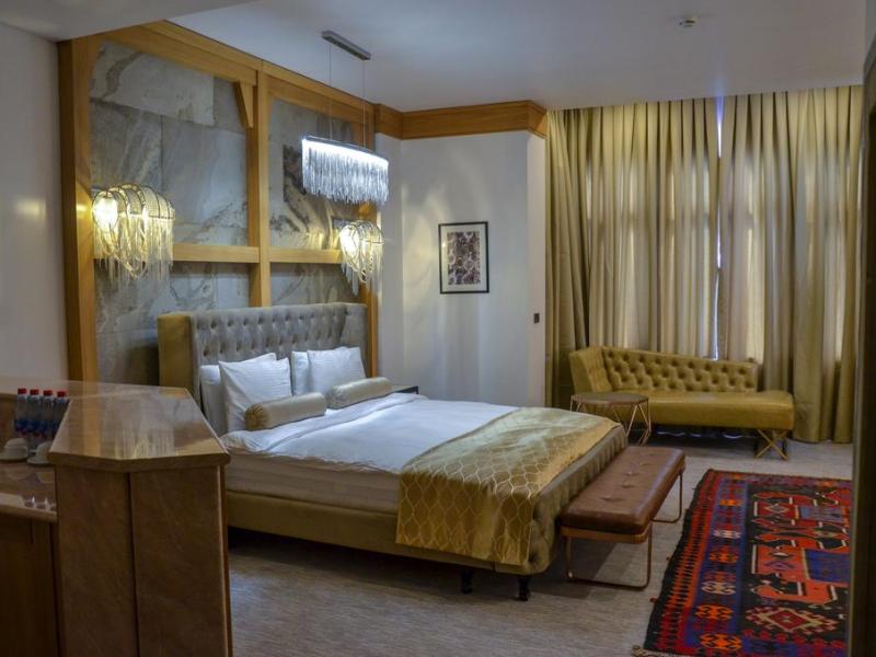 Shirvanshah Hotel