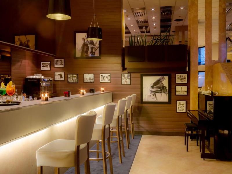 Hotel Apogia Paris