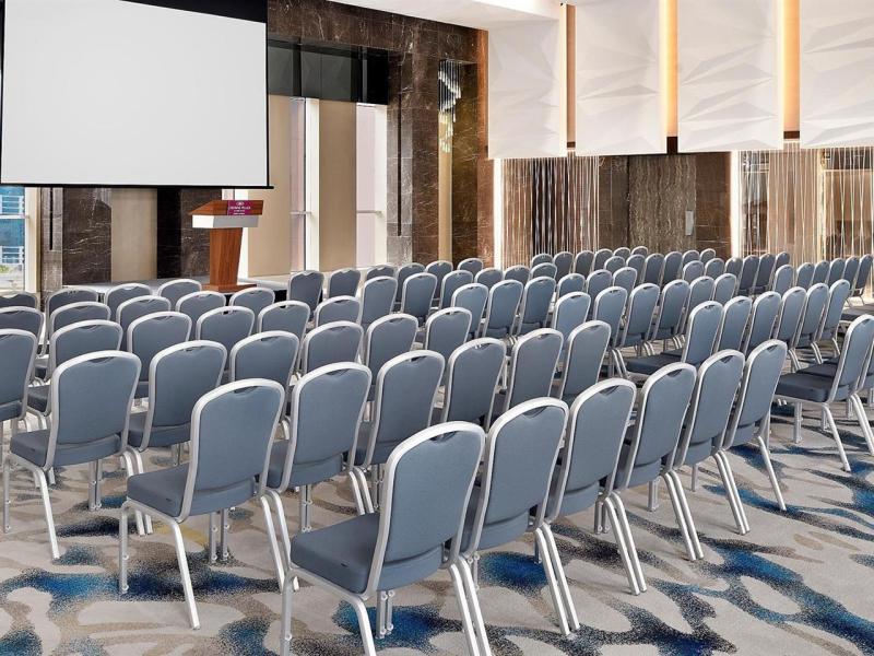 Crowne Plaza Dubai Marina