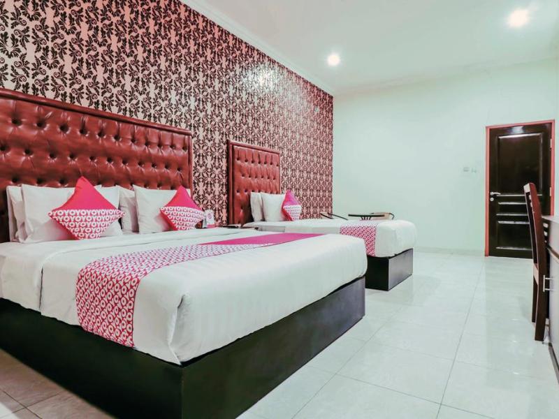 OYO 1117 New Garuda Hotel