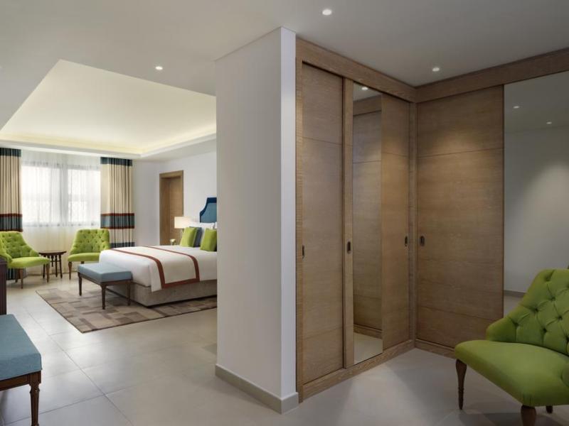 Al Najada Hotel Apartments by Oaks