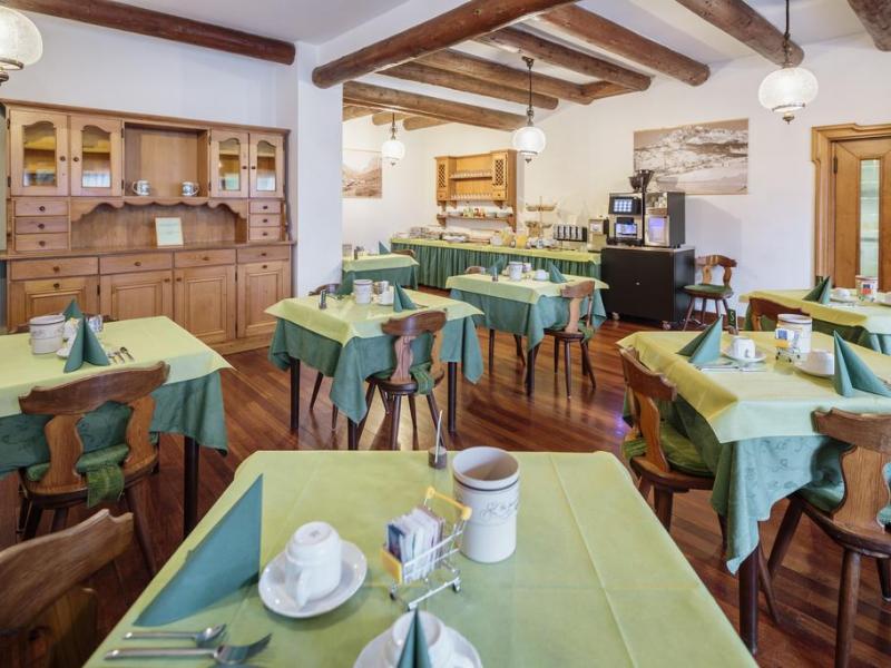Hotel Al Larin
