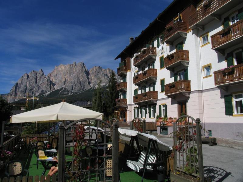 Hotel Serena