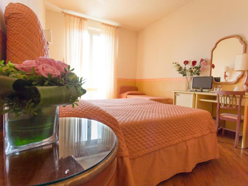 Hotel Aurora