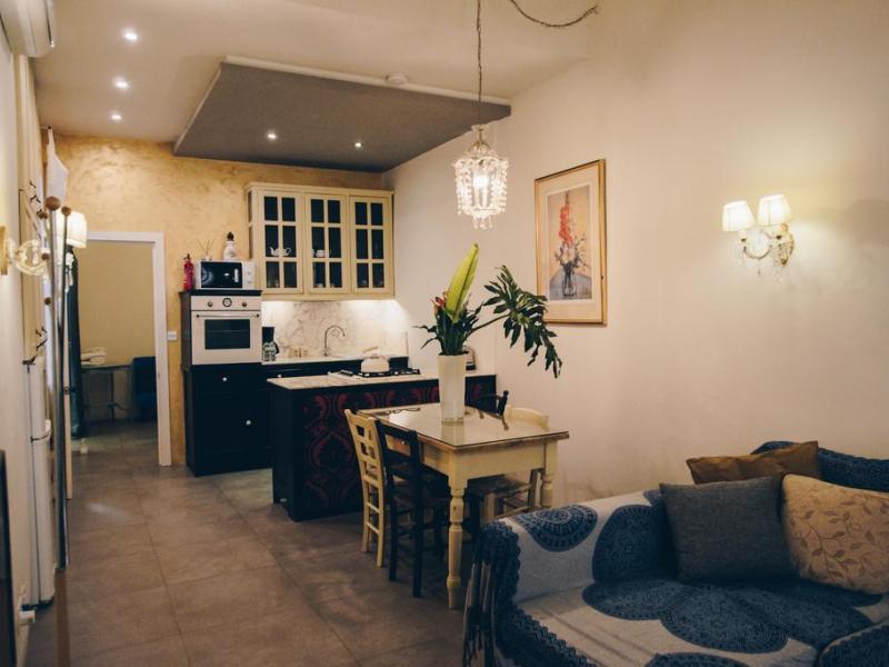 Sally Port City Pads