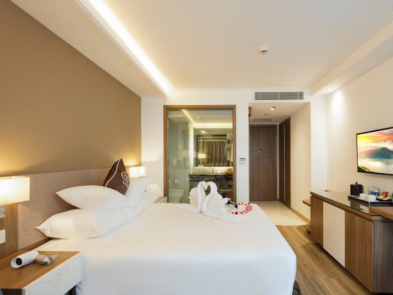 Comodo Nha Trang Hotel