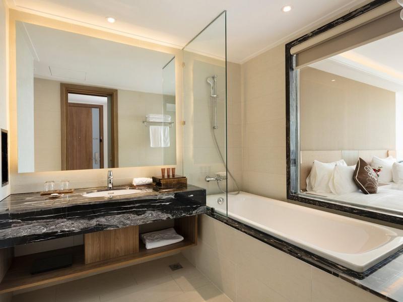Comodo Nha Trang Hotel