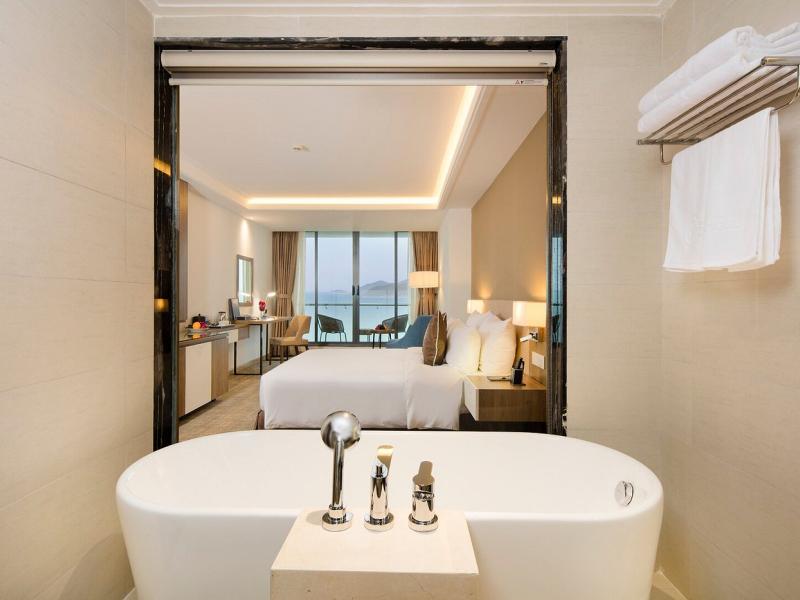 Comodo Nha Trang Hotel