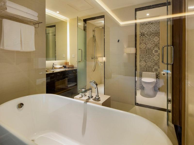 Comodo Nha Trang Hotel