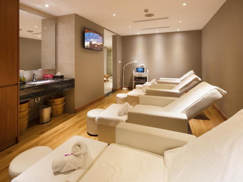 Asteria Comodo Nha Trang Hotel