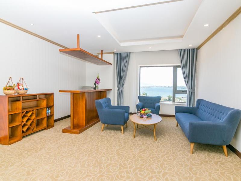 Navy Hotel Cam Ranh