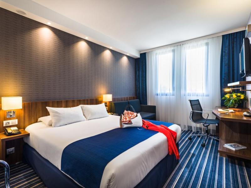 Holiday Inn Express Marseille Airport, an IHG Hotel