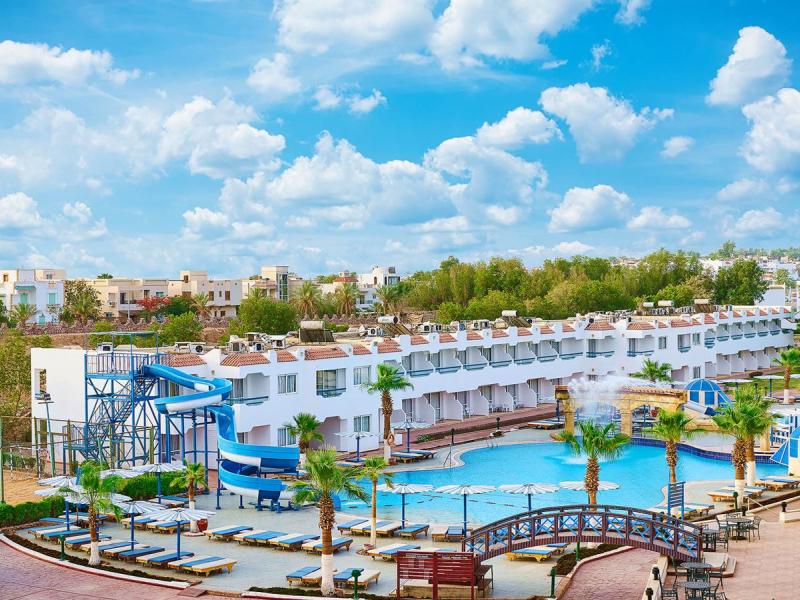 Dreams Vacation Resort