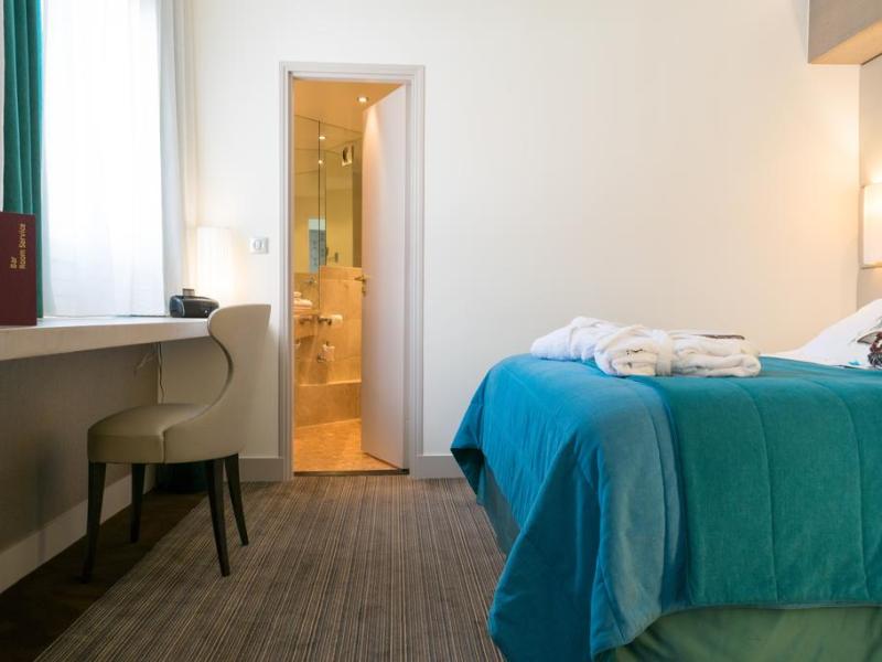 Hotel Paris Neuilly