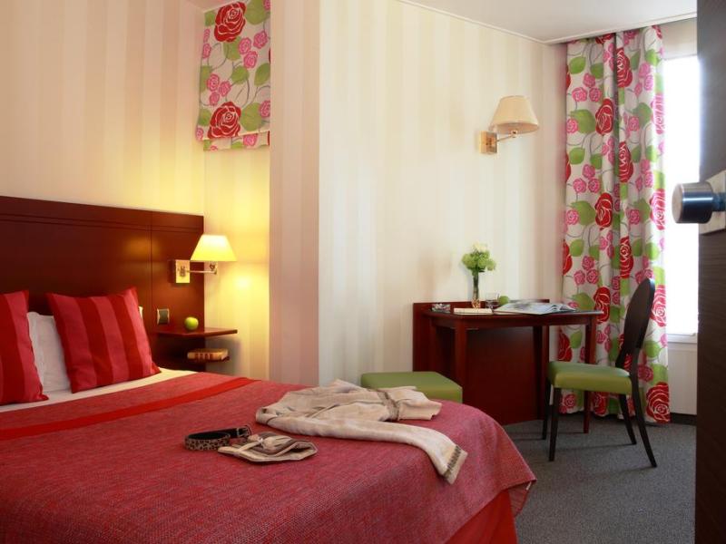 Hotel Espace Champerret