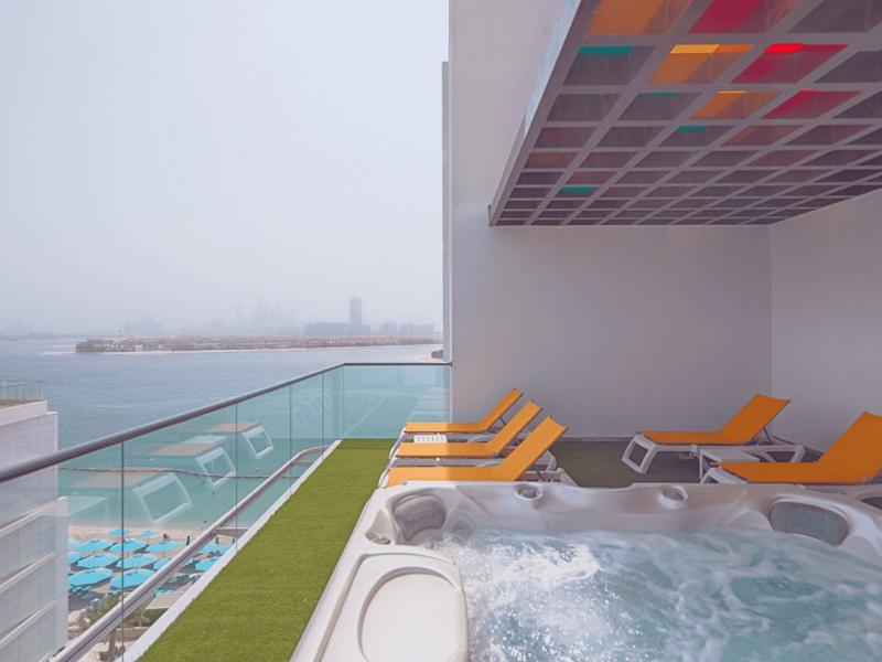 C Central Resort The Palm