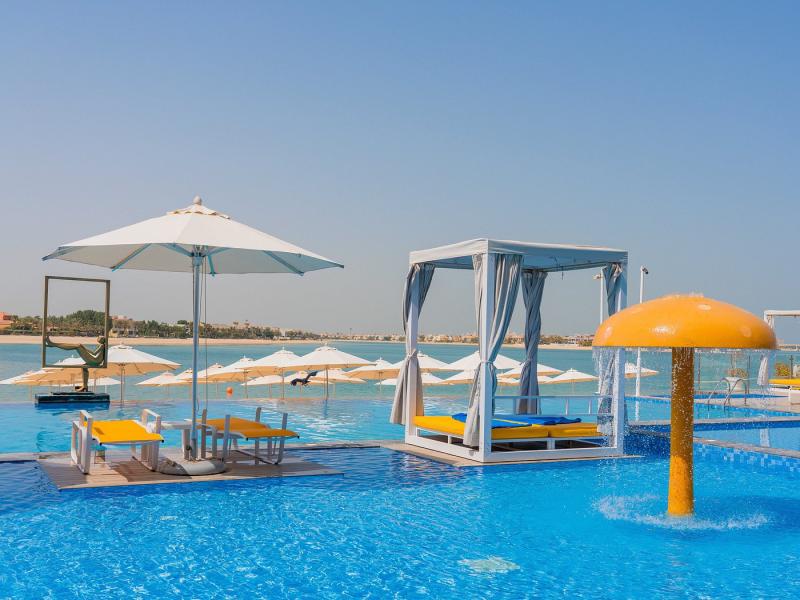 C Central Resort The Palm