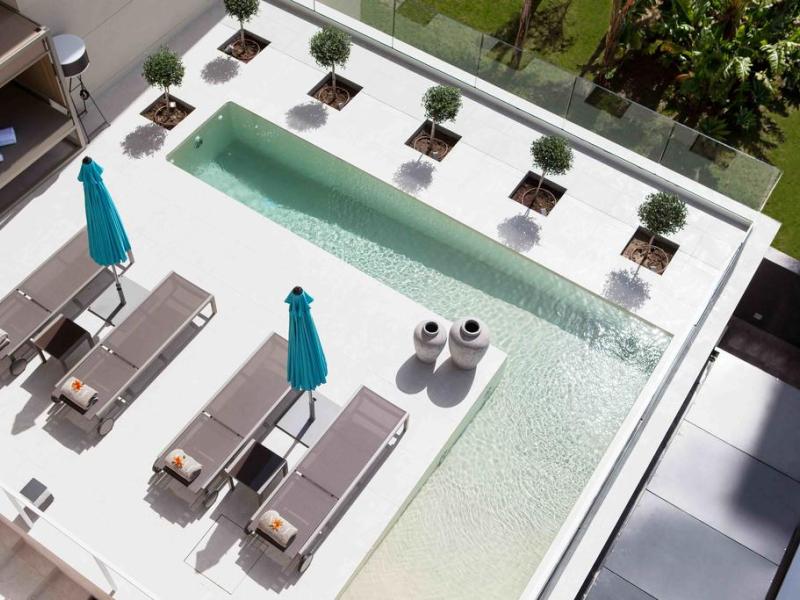 The Oasis by Don Carlos Resort