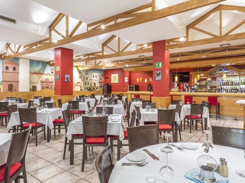 Los Amigos Beach Club