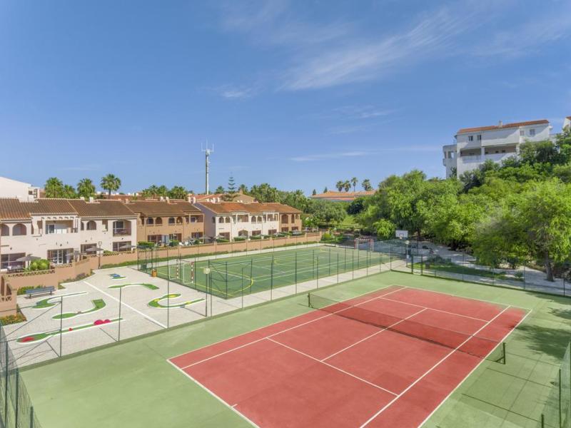 Los Amigos Beach Club