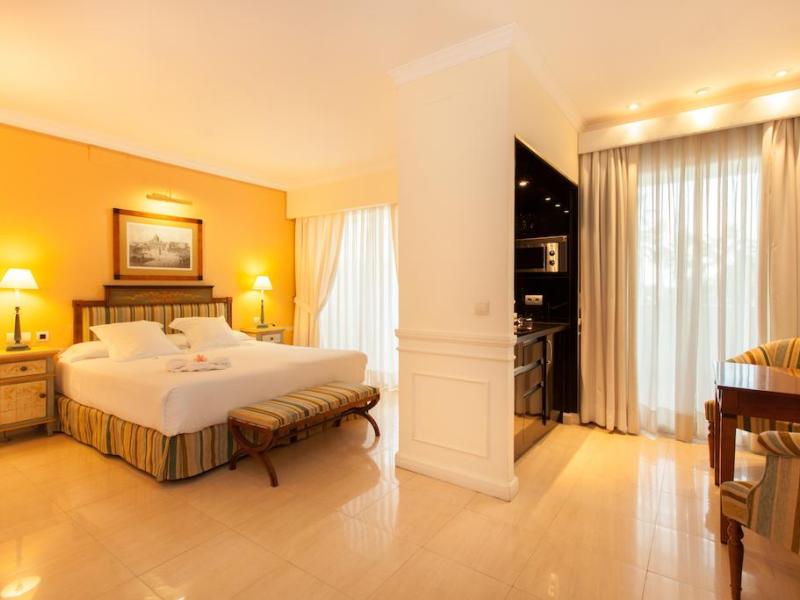 Guadalpin Suites