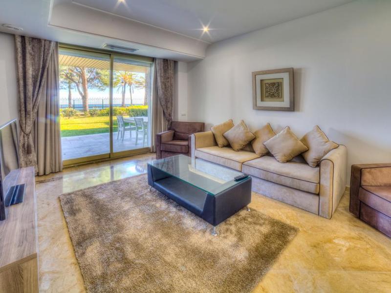 Banus Beach Apartment