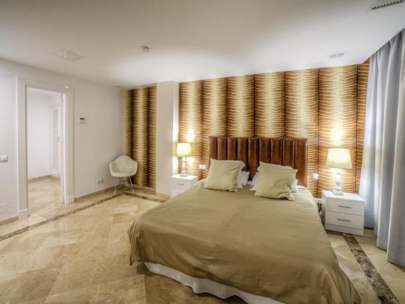 Banus Beach Apartment