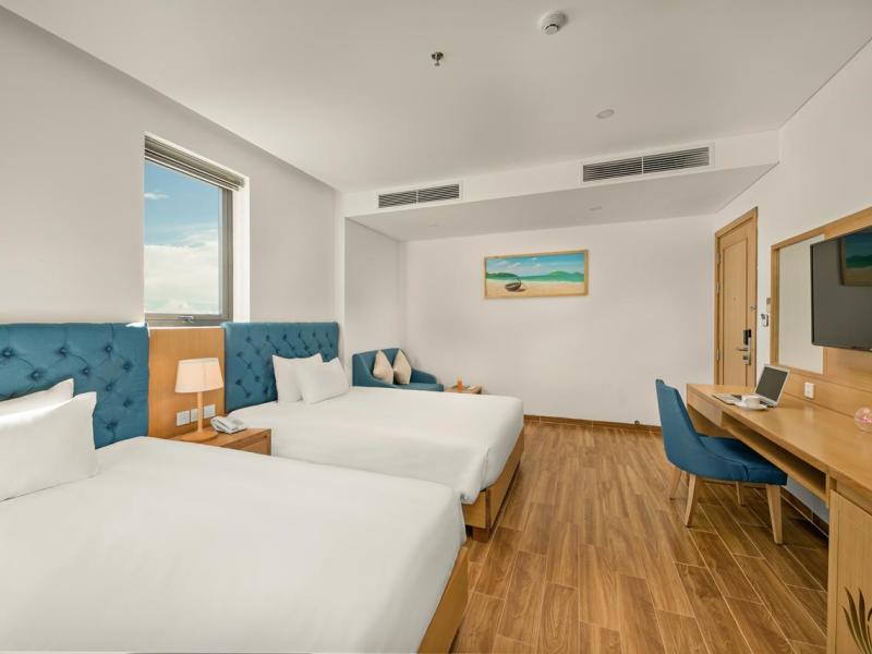 Seashore Hotel & Apartment