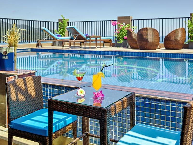 Seashore Hotel & Apartment