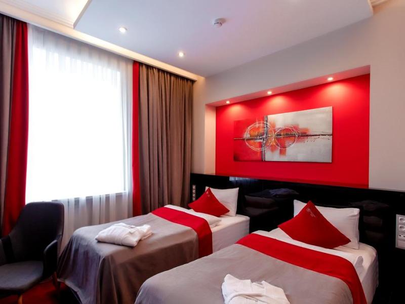 Mildom Premium Hotel