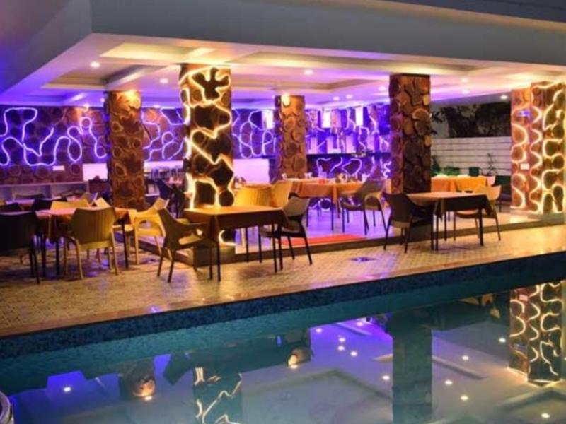 De Falcon Goa Beach Resort