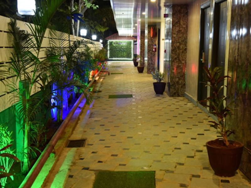 De Falcon Goa Beach Resort