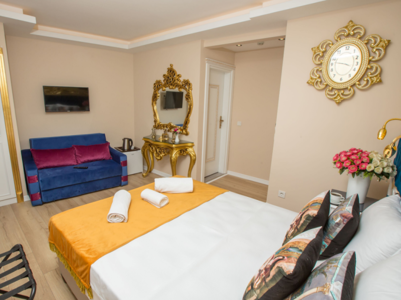 Atlantis Royal Hotel