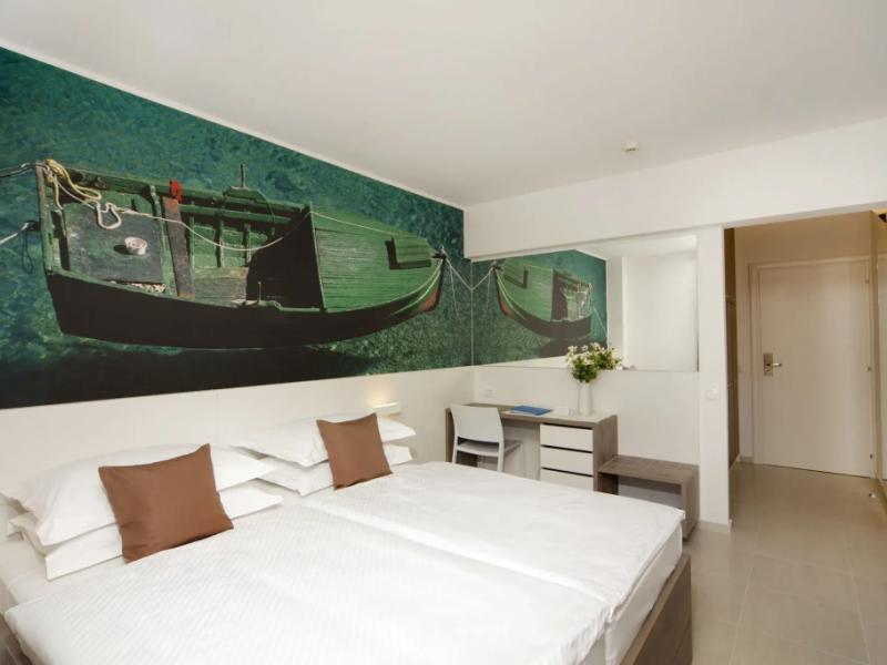 Bluesun Neptun & Depadans Maslinik (Anex)