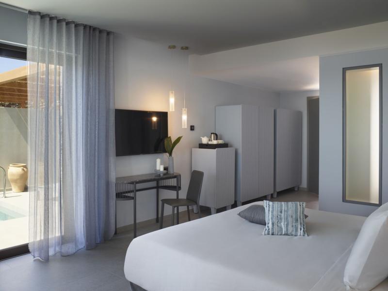 Cayo Exclusive Resort & Spa