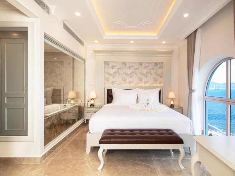 Mercure Nha Trang Beach