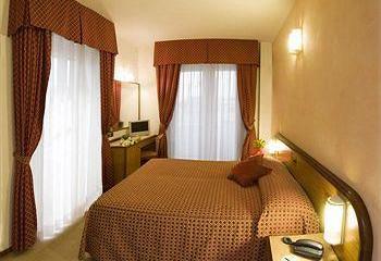 Отель Du Soleil Италия, Римини, фото 2