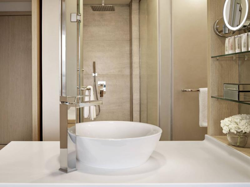Avani Ibn Battuta Dubai Hotel