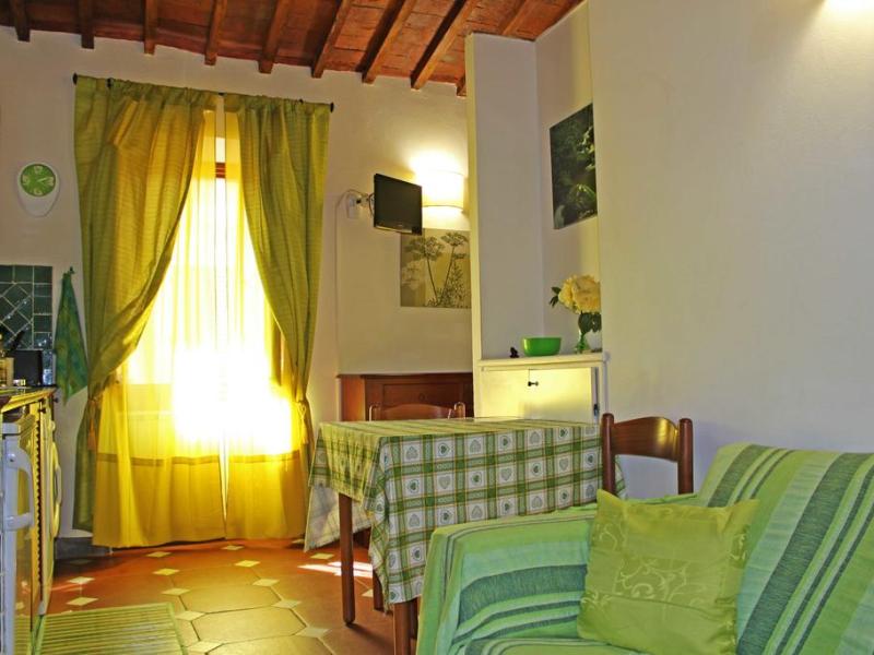 Max Apartments